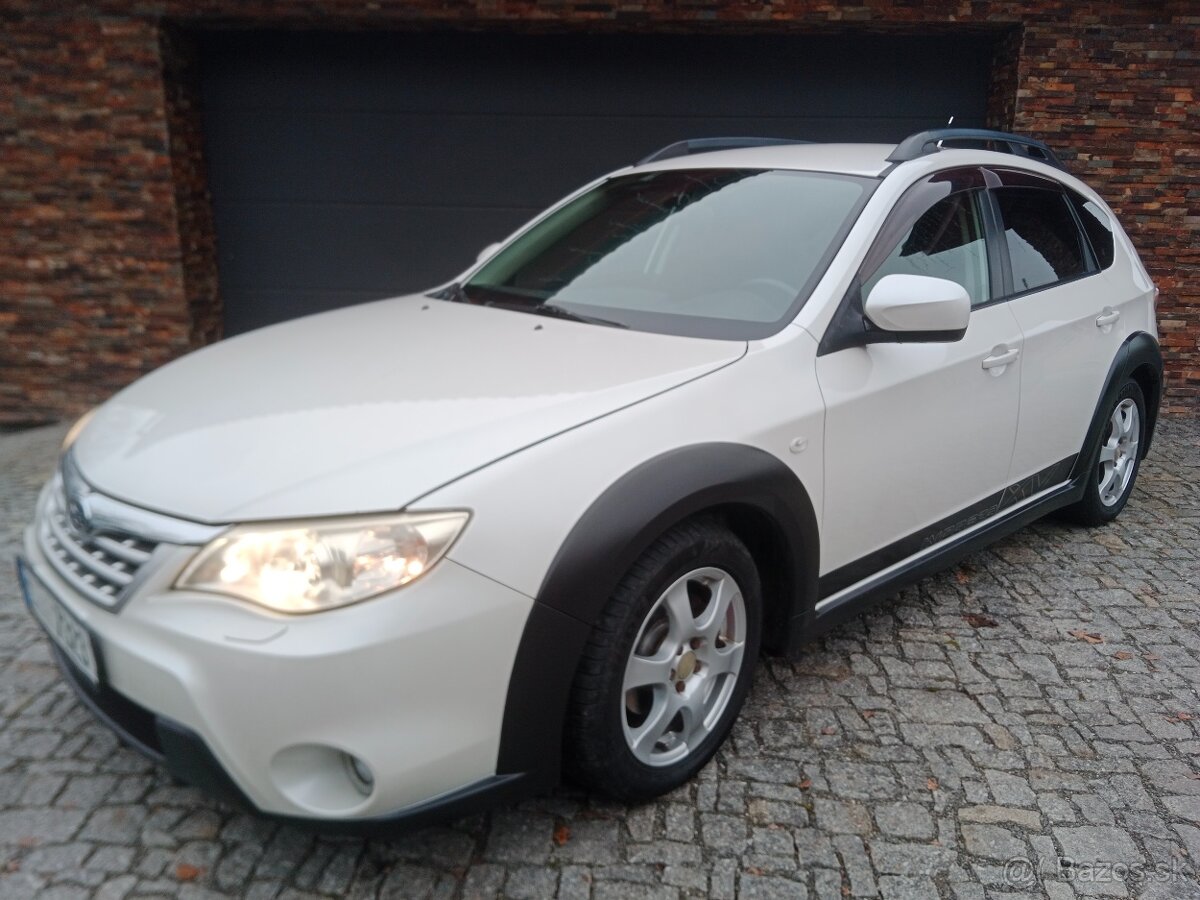 Subaru Impreza XV 2.0R 4X4 110kW r.2011 - Najeto jen 91Tis - 16
