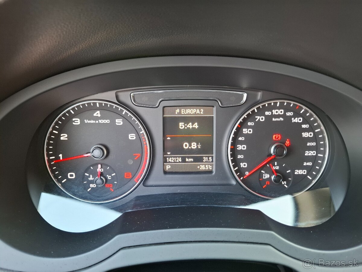 audi q3 1.4 benzin automat SK ŠPZ - 16