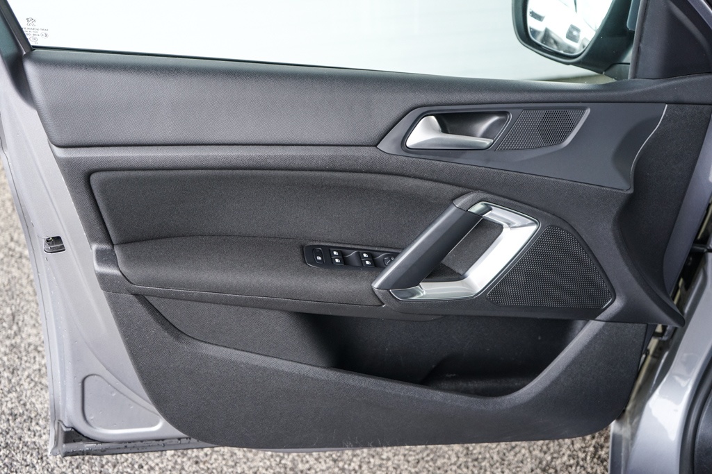 415- Peugeot, 308, 2015, benzín, 1.2 e-THP, 81kw - 16