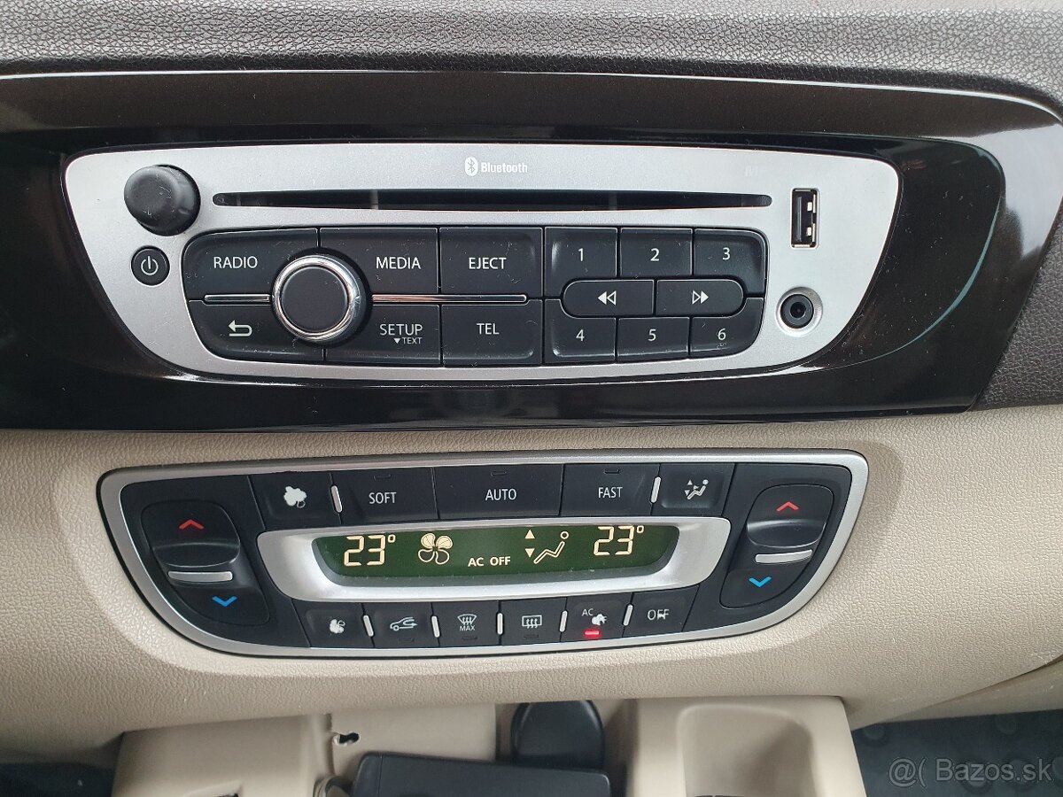 Renault Grand Scénic 1.5 dCi Privilege EDC A6 - 16