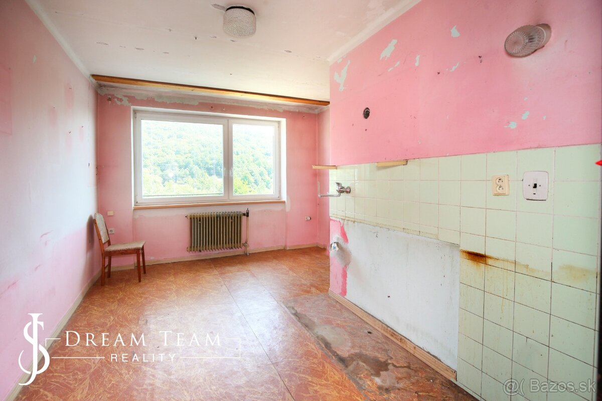 Priestranný 3-izbový byt o veľkosti 92m2 s garážou, Prenčov - 16