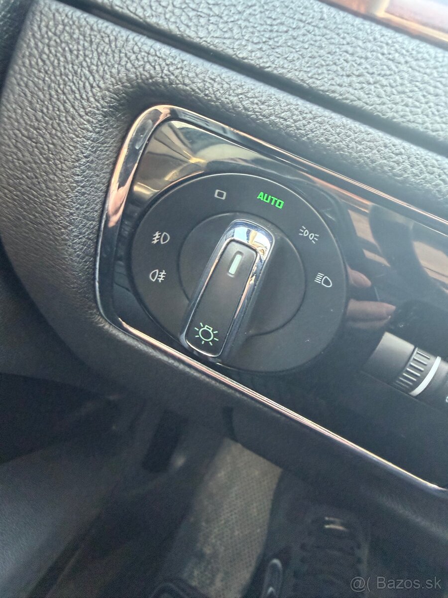 Predám Škoda Superb ||. 2.0 TDi 103kw - 16