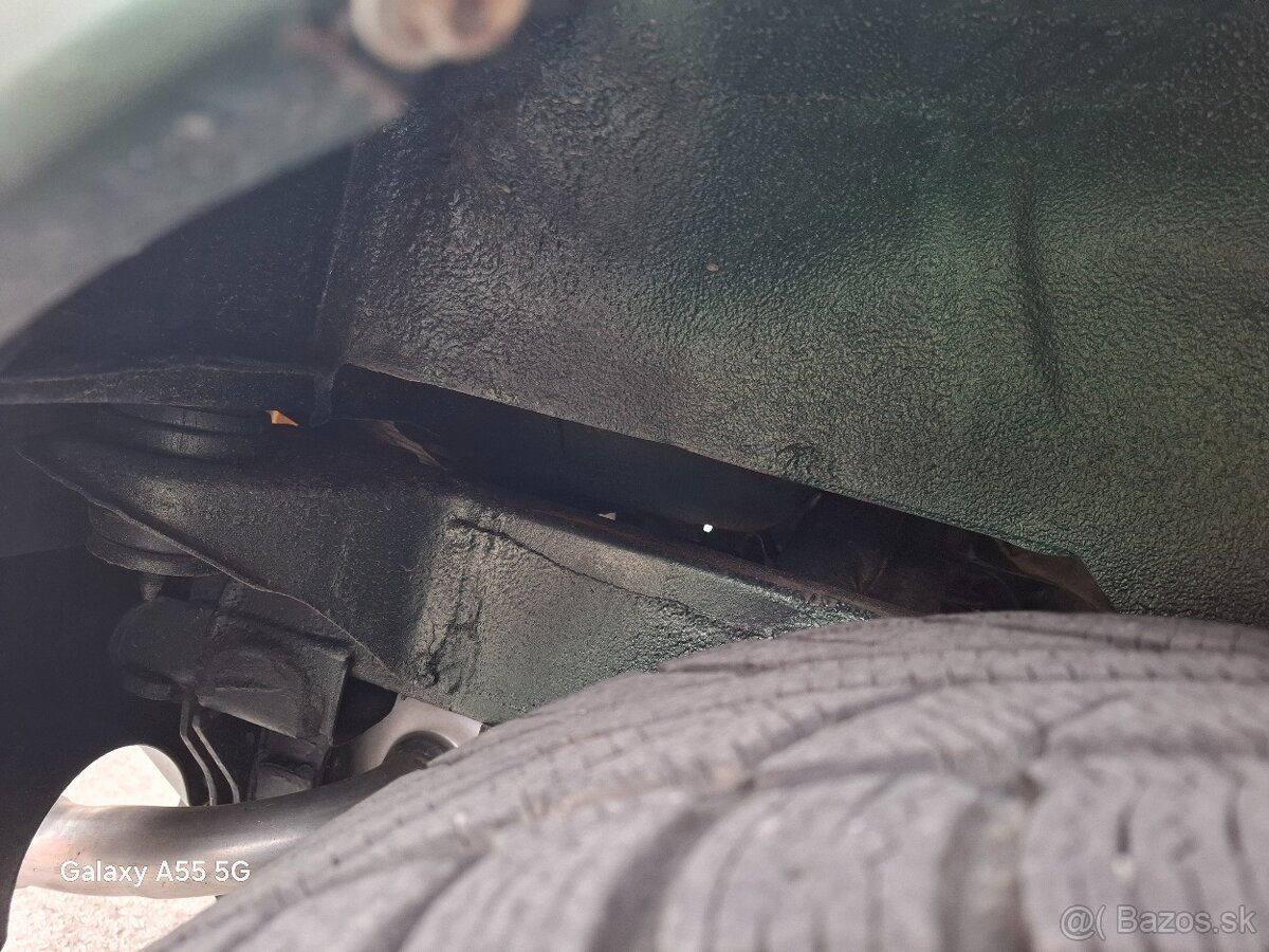 Suzuki jimny 1,3i 16V 4x4 4x4 63kw - 16