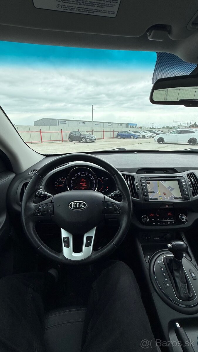 Kia Sportage - 16