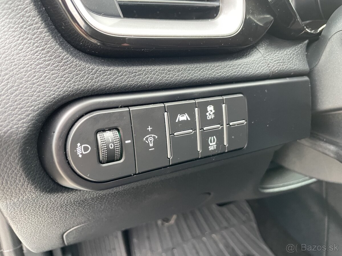 Predám KIA XCEED 1,5 T - GDI 103kW M6 GOLD - 16