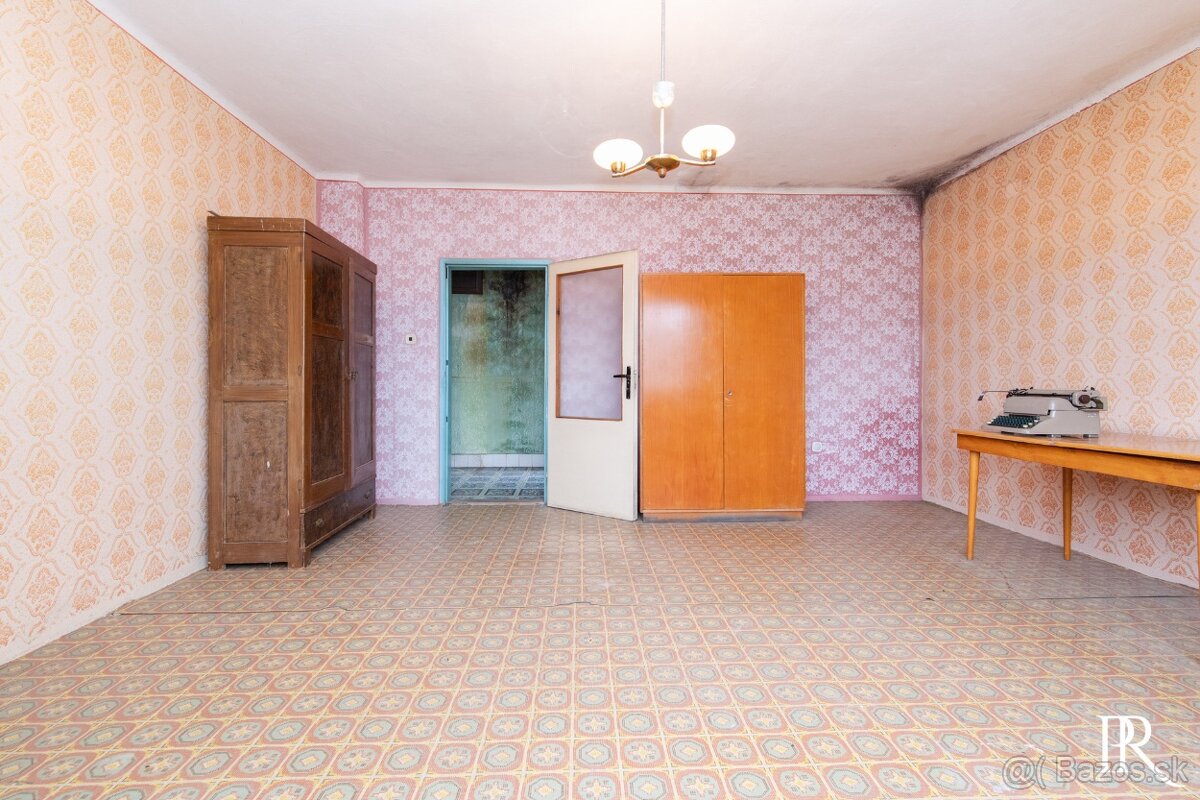 PREDAJ 5 IZBOVÝ RODINNÝ DOM S GARÁŽOU, DOLNÉ TRHOVIŠTE - 16