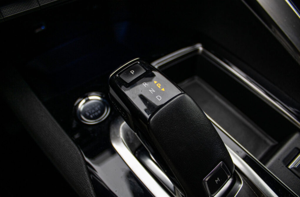 Peugeot 5008 1.2 PureTech 130 E6d-ISC Allure - ODPOČET DPH - 16