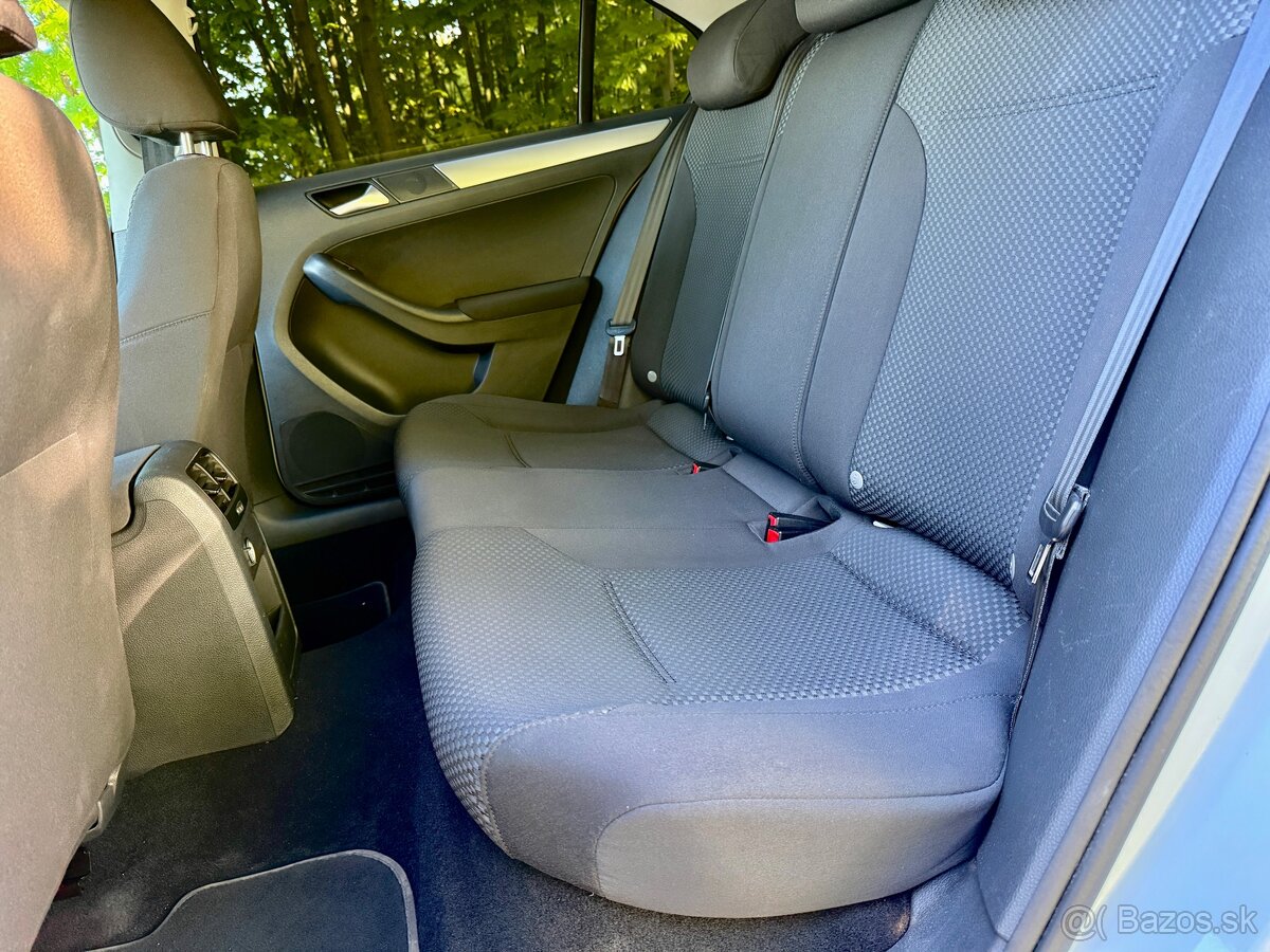Volkswagen Jetta len 122tis km - 16