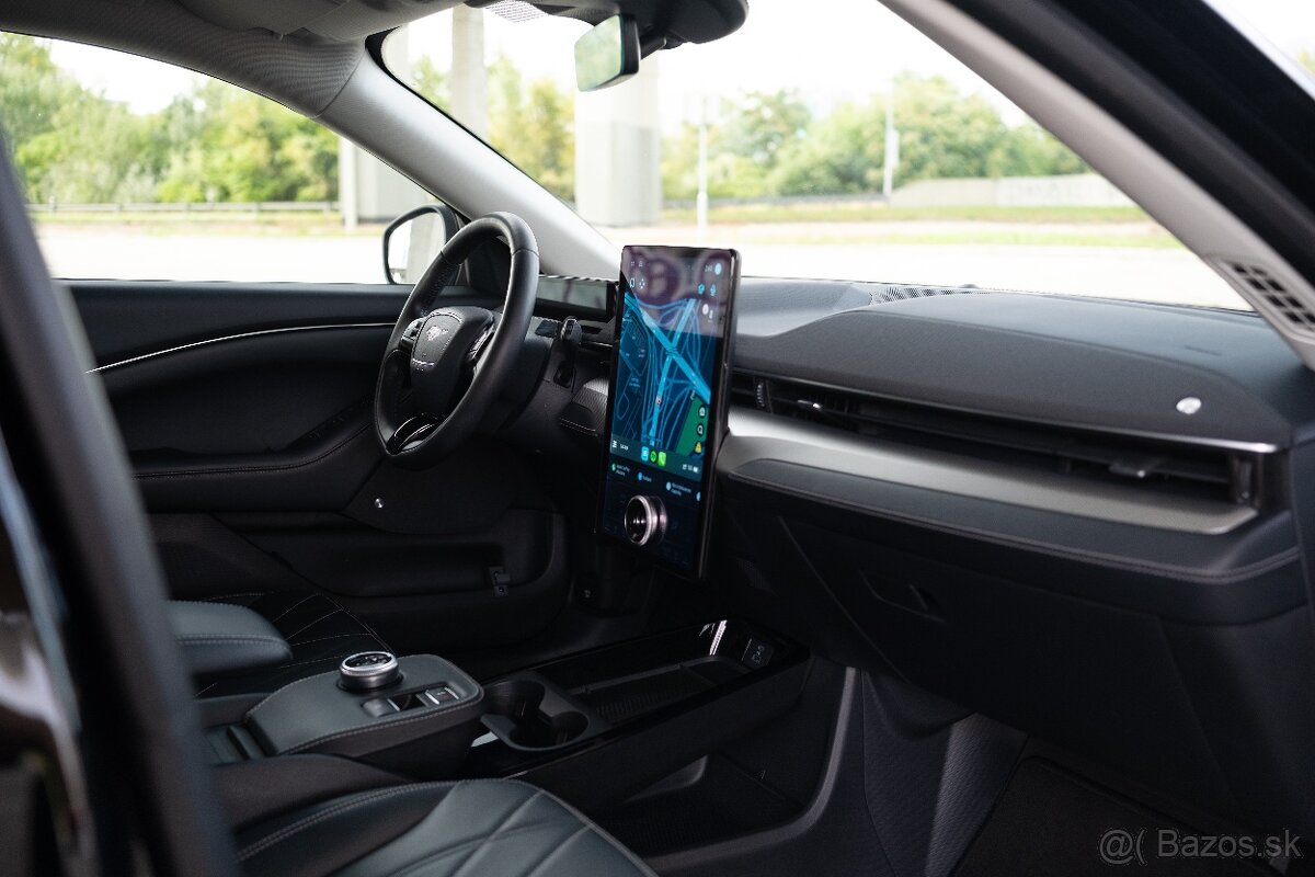 Ford Mustang Mach-E STD RWD 75kWh - odpocet DPH - 94% SoC - 16