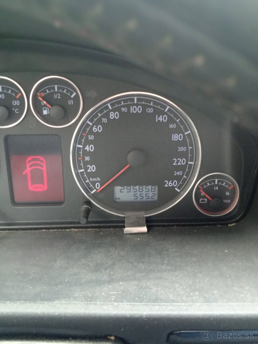 Predám - VW Sharan 1.9TDi 96kw e .2003 - 16