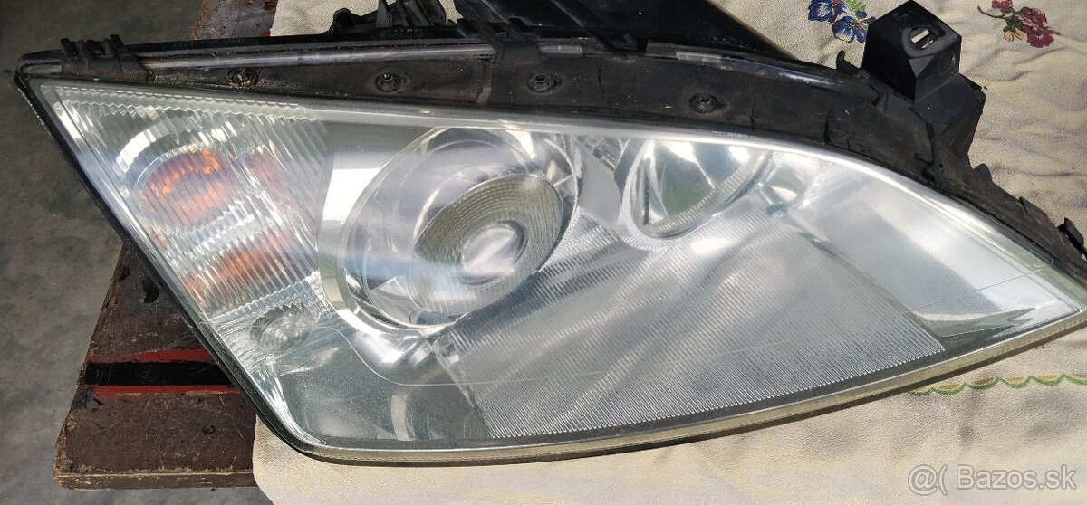 Predám náhradne diely na ford mondeo MK3. - 16