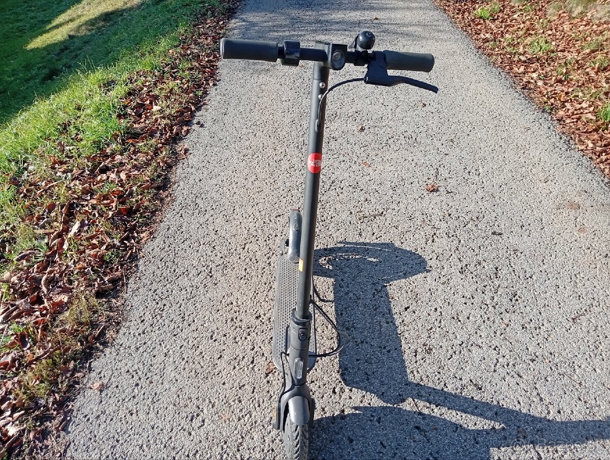 XIAOMI E SCOOTER (KOLOBEZKA) 4 A ESSENTIAL - 16