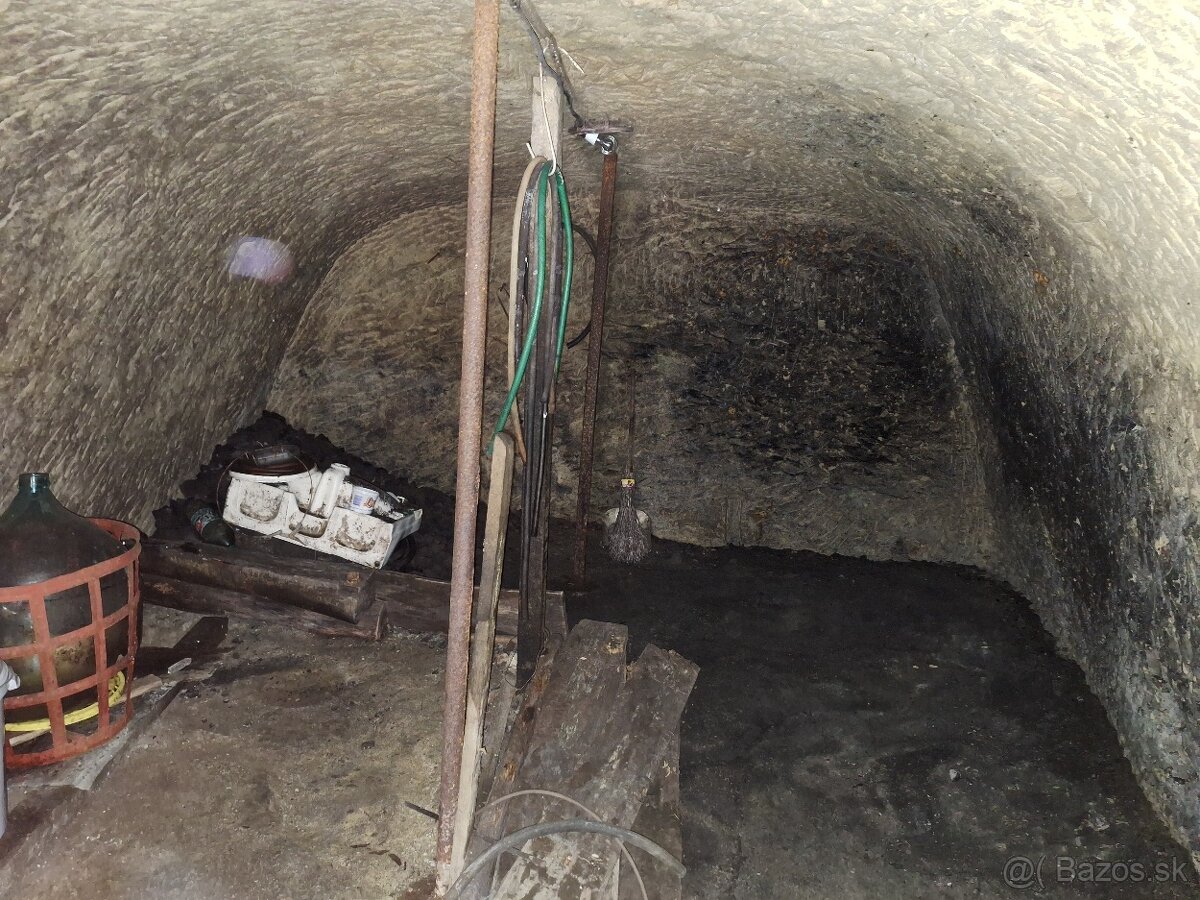 Výborný rodinný dom pre pohodlné bývanie - 16