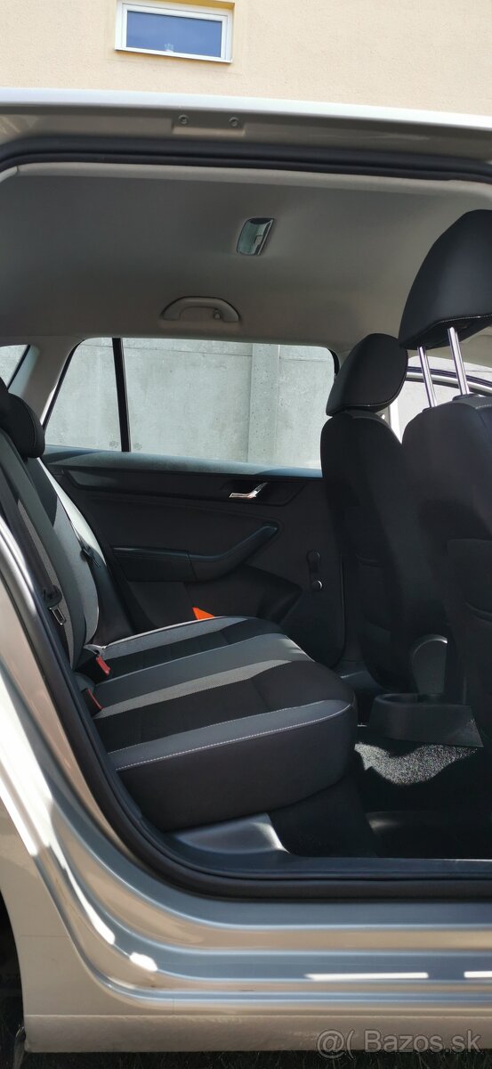 Škoda rapid spaceback 1.2tsi - 16
