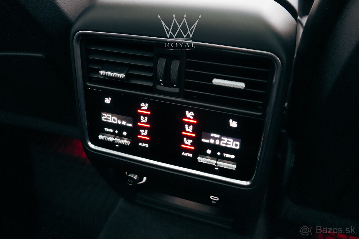 Porsche Cayenne GTS 4.0 V8 Black Edition DPH - 16