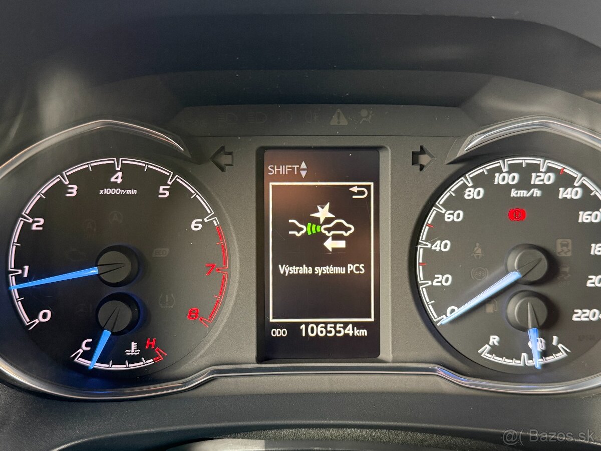 Toyota Yaris 1.5 Selection top 7/2018 po servise - 16