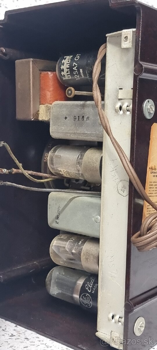 GENERAL ELECTRIC 》 MODEL 60 》5 Tube Radio + Electric Clock - 16