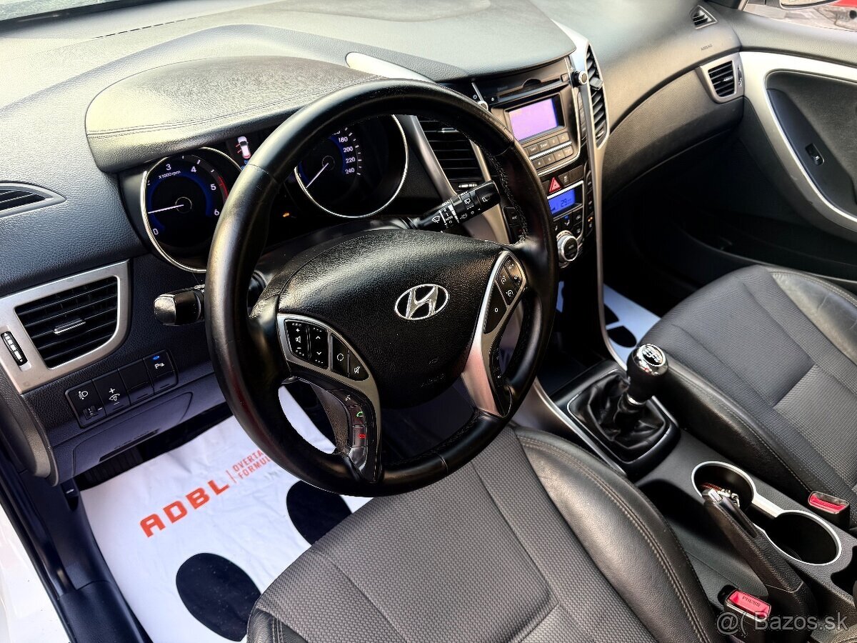 Hyundai i30 facelift - 16