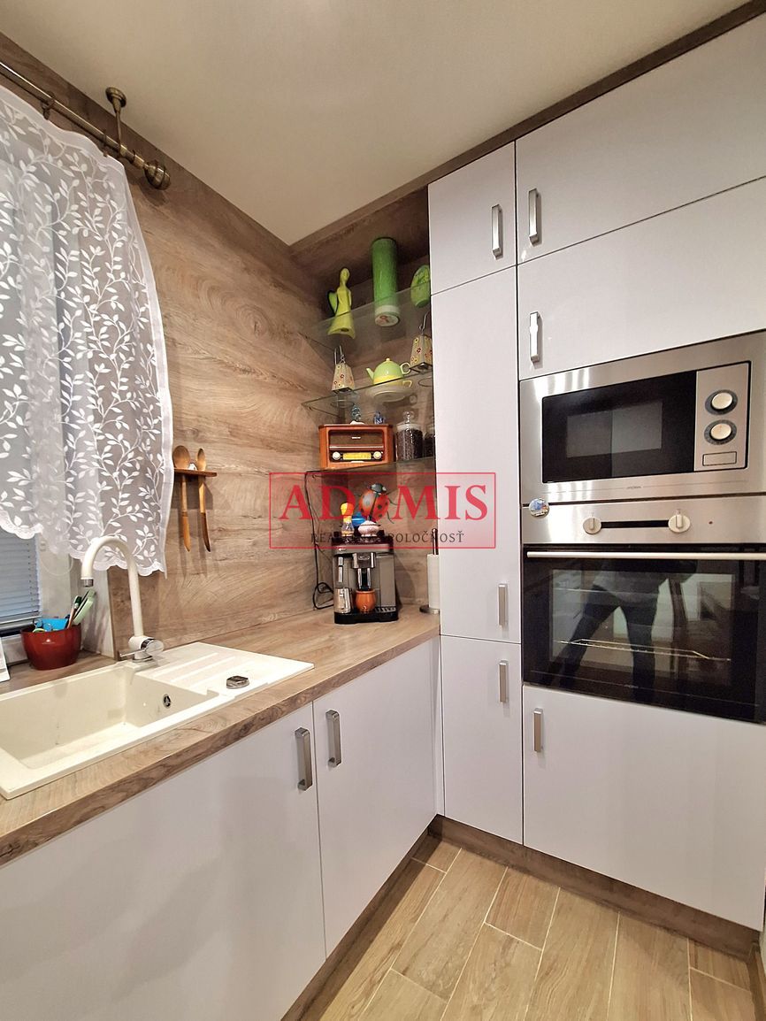 ADOMIS - predáme 4-5 izbový bungalov Košická Polianka, 710m2 - 16