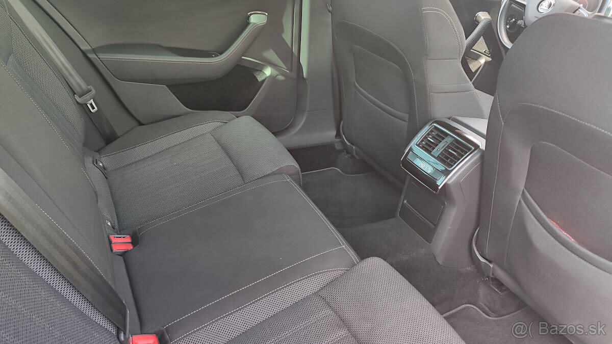 Škoda Superb Combi 2.0 TDI 140kW DSG - 16