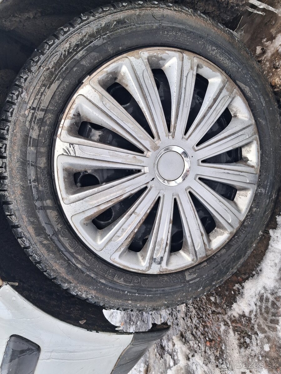 Rozpredám golf 4 trojdverak - 16