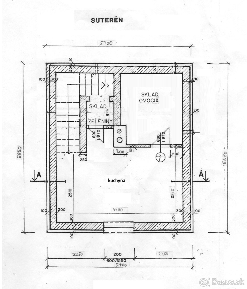 3-poschodová chata vo Zvolene na Západe, celoročná - 16