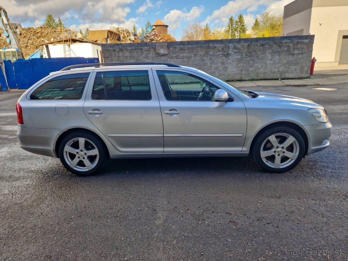 Predám Škoda Octavia Combi 1.9 TDI 77 KW Elegance r.v.2009 - 16