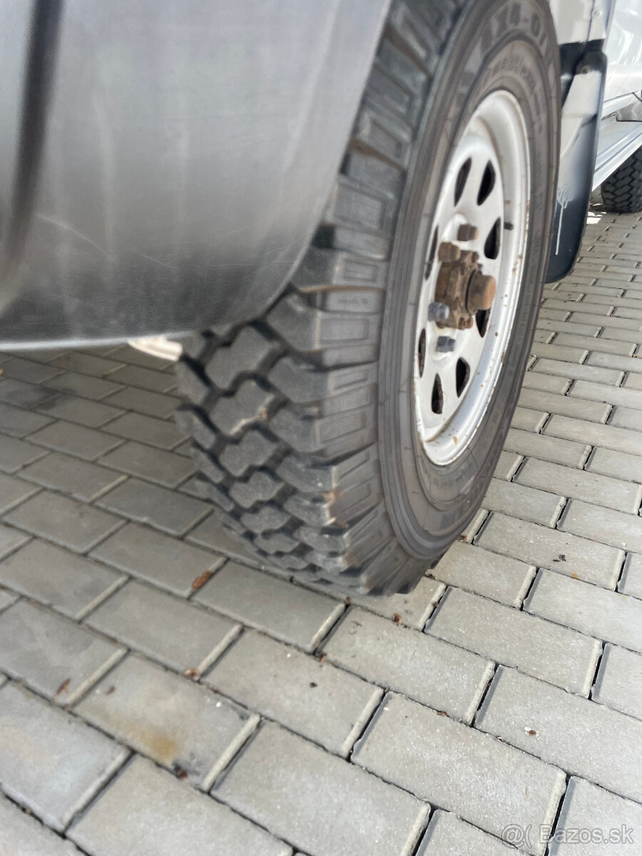 NISSAN NAVARA NP 300 Pickap - 16
