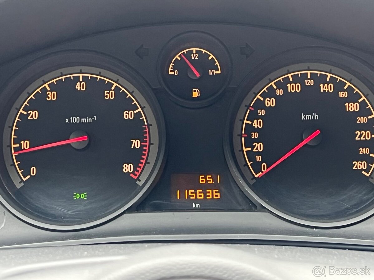 Opel Astra H 1.6l 85kW r.v 2011 - 16