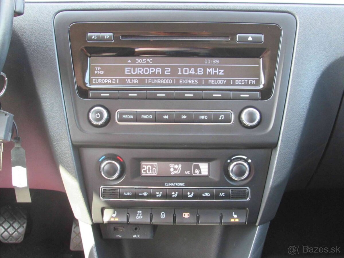 Škoda Rapid SB 1.6 TDI 105k Elegance - splatka 100,-€ - 16