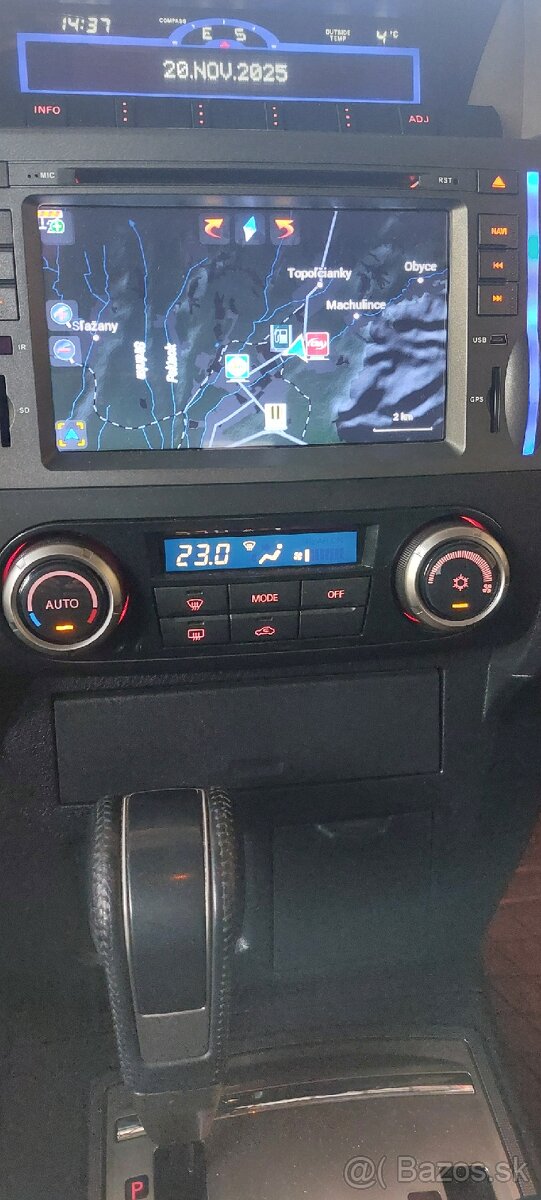 Mitsubishi Pajero - 16