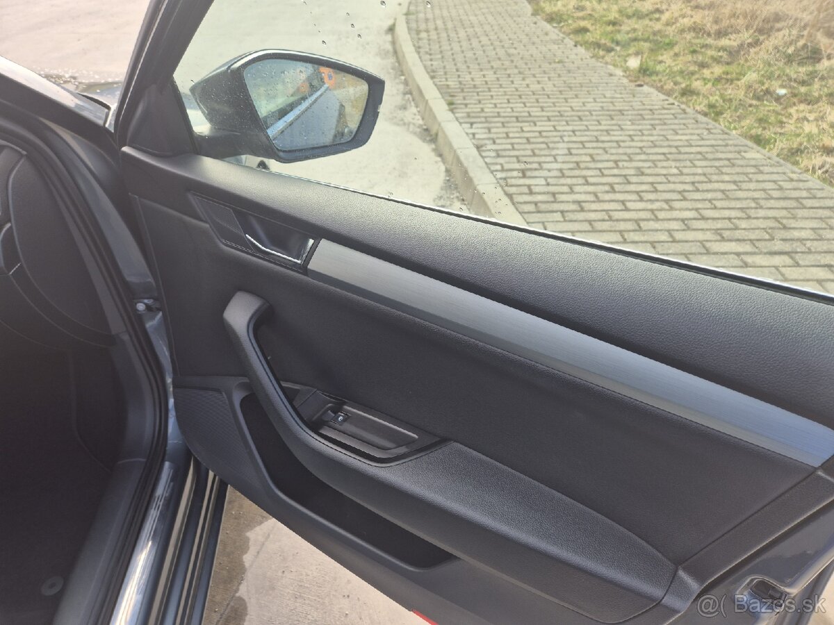 Skoda superb 2.0 tdi combi 110kw - 16