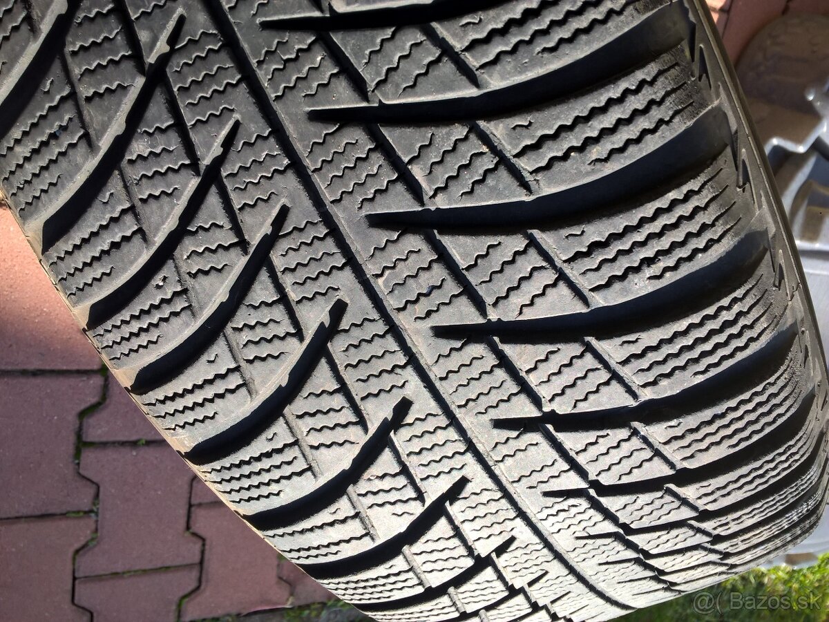 2+2 ks ZIMNÉ 205/55 R16 91H dezén cca 7 mm - UŽ OD 20,-€/kus - 16