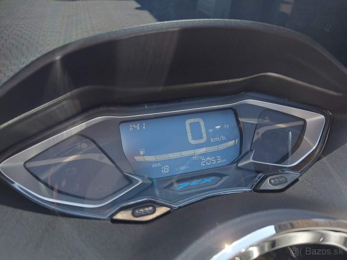 Honda PCX 125, r.v. 2022, TOP stav, iba 2053 km - 16