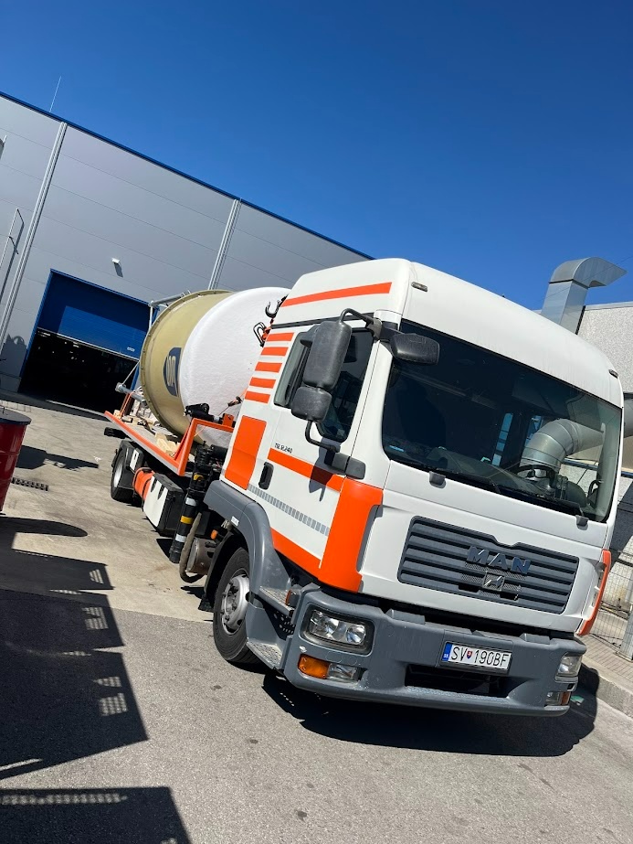 MAN TGL 12.240 odťahový špeciál - 16