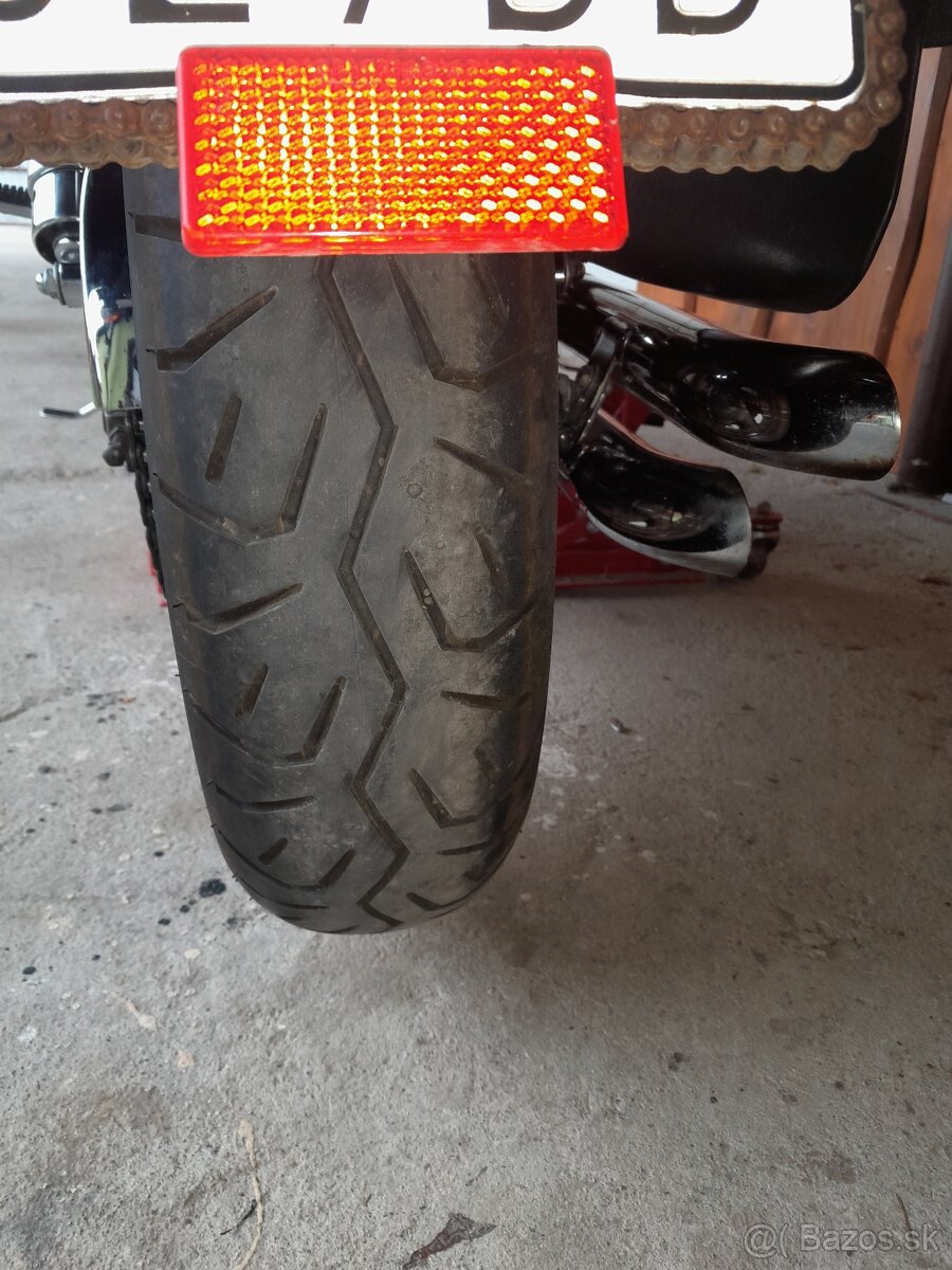 Suzuki Marauder VZ 800 - 16