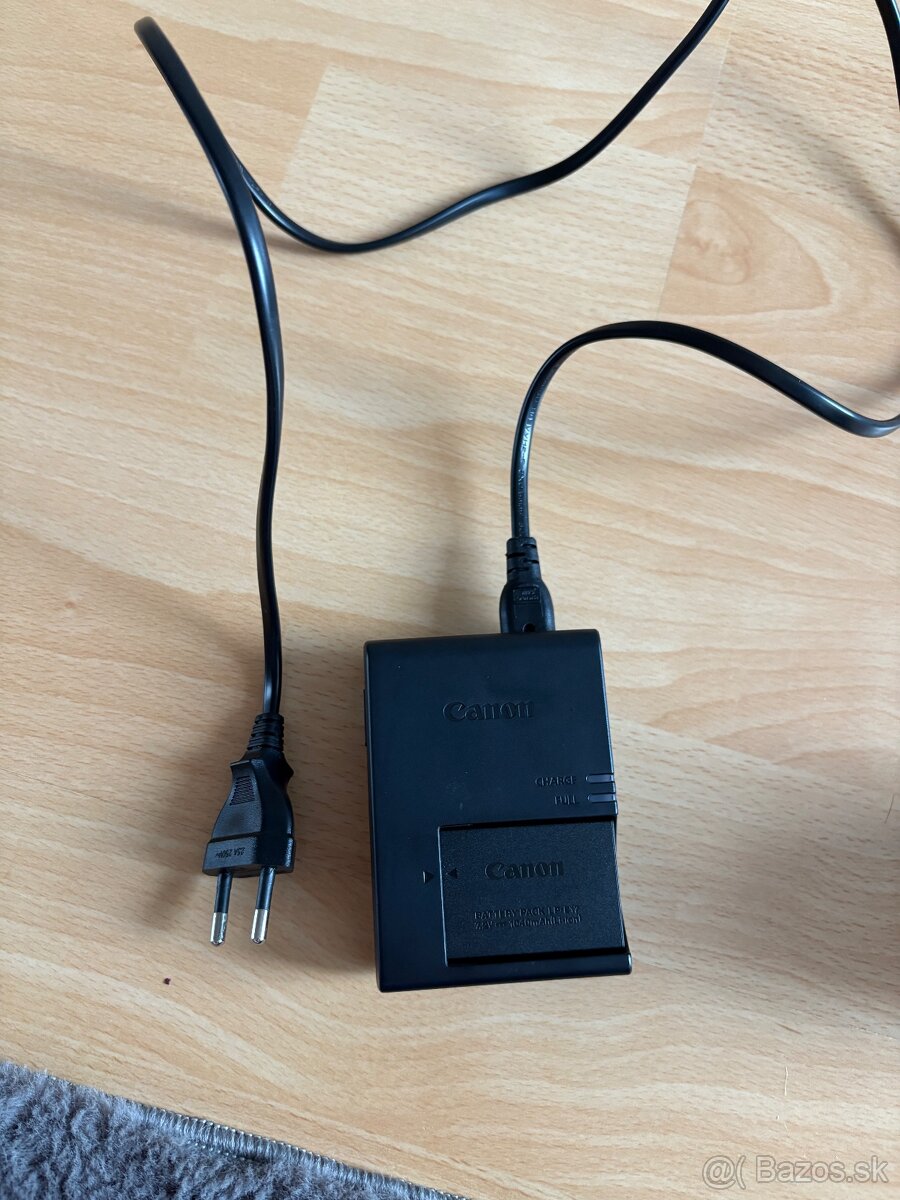 Digitálny fotoaparát Canon EOS 250D + 18-55 IS STM (3454C002 - 16