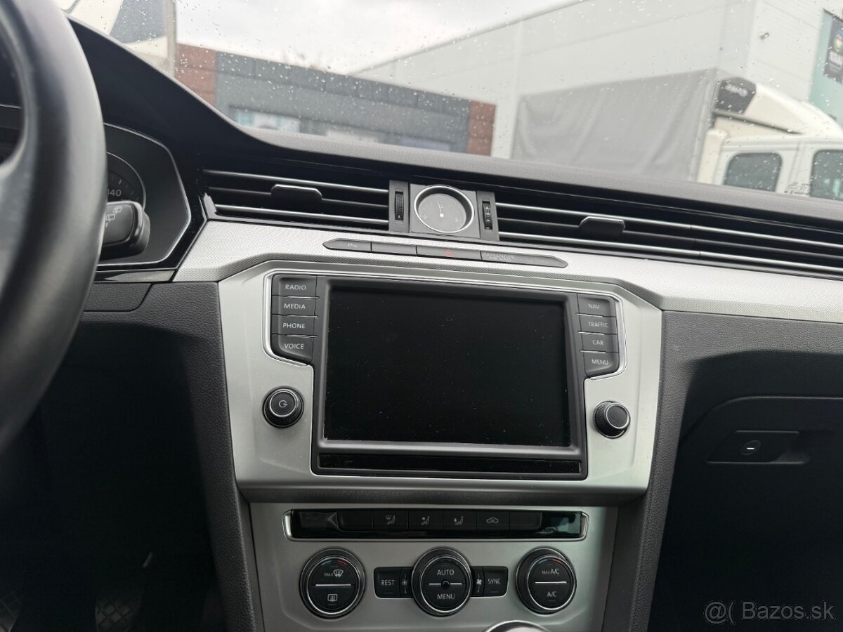 Volkswagen Passat Variant 2.0 TDI 190k BMT Highline - 16