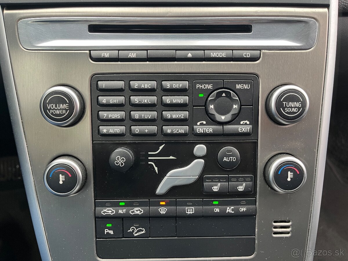 Volvo XC60 D3 AWD Summum - 1. Majiteľ, TOP stav - 16