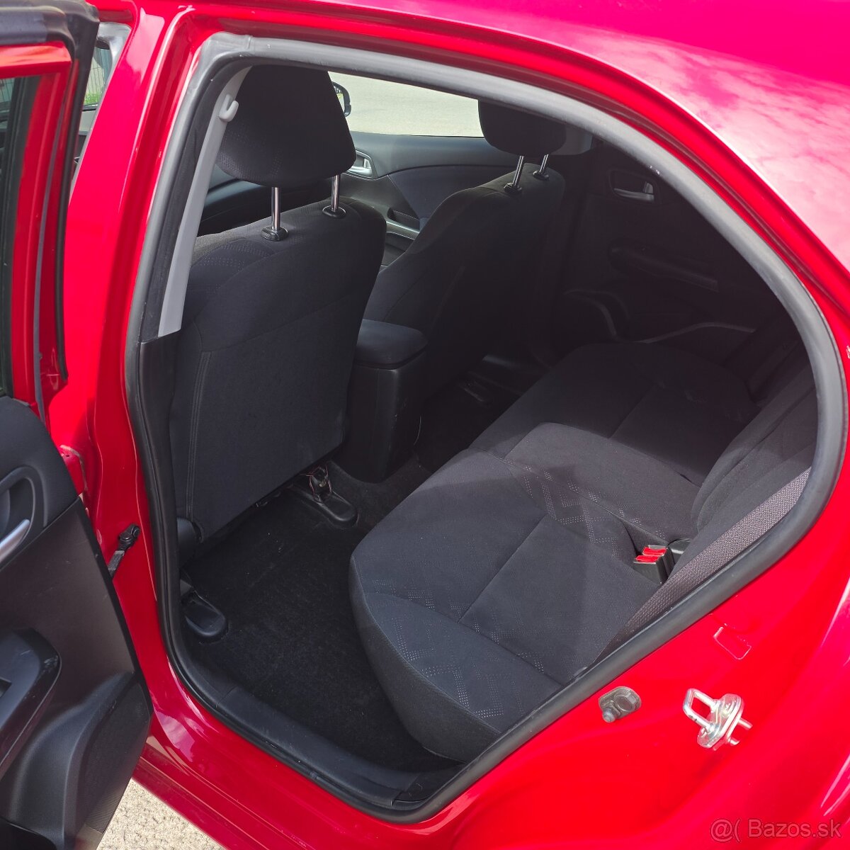 Honda Civic 1.4 i-VTEC 5DR - benzín - 16