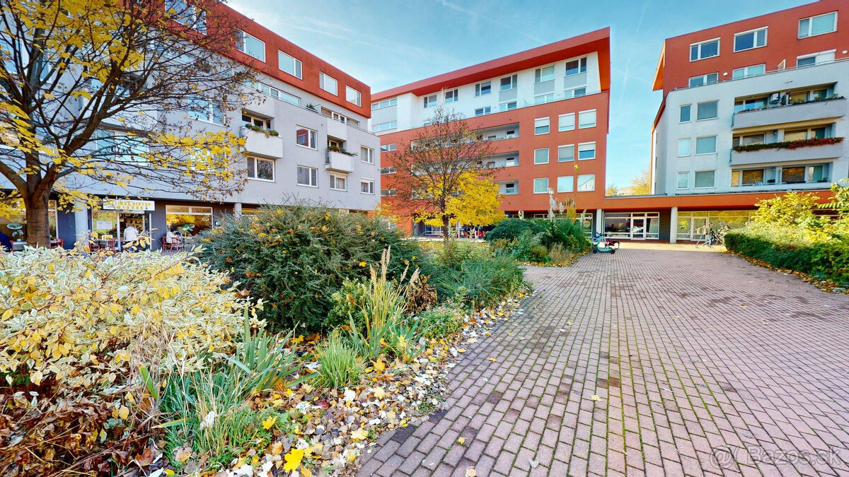 Pohodlné bývanie v priestrannom 5i byte na Záporožskej ul. - 16