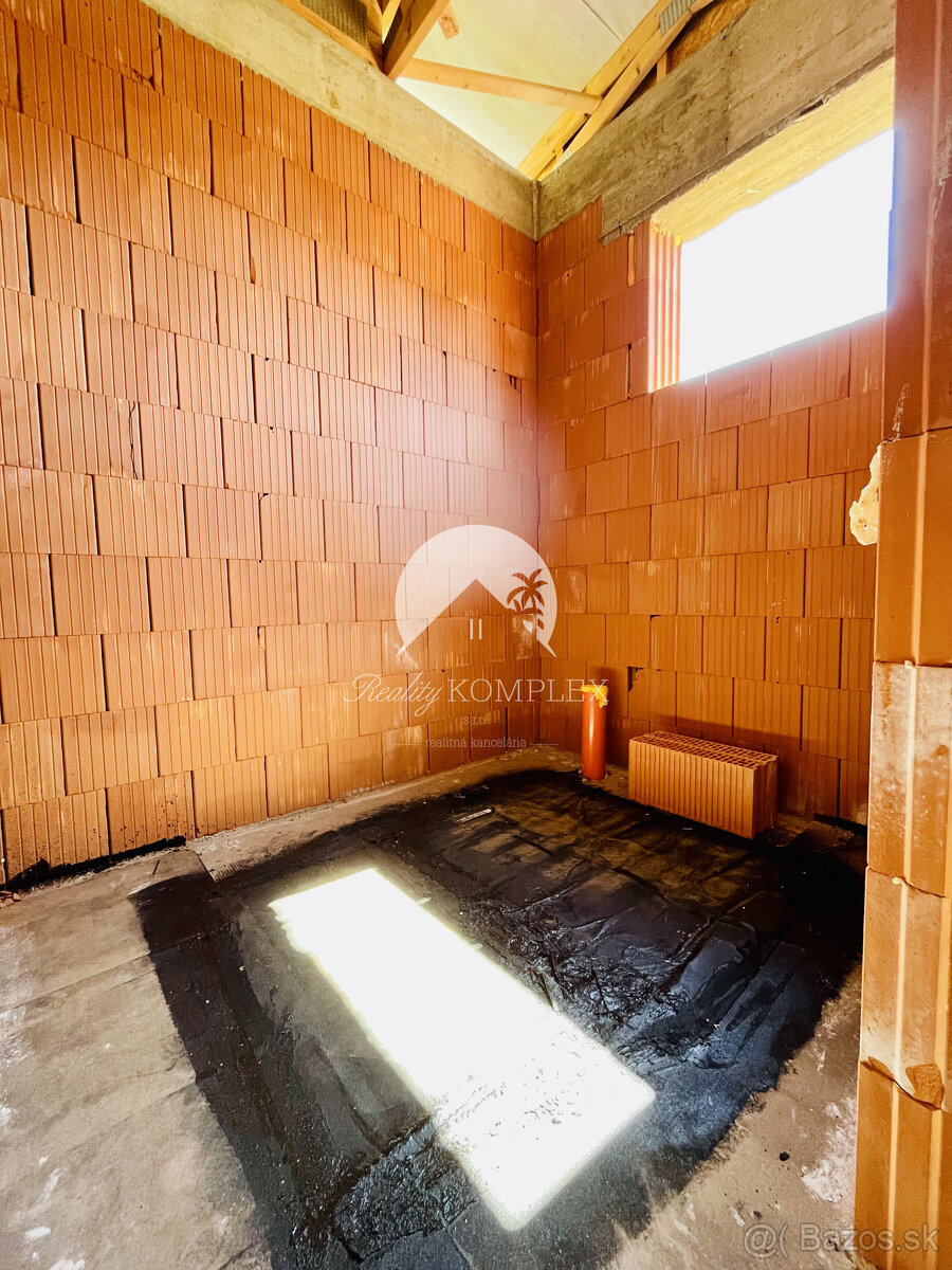 Reality KOMPLEX s.r.o., Vám ponúka na predaj moderný dvojdom - 16