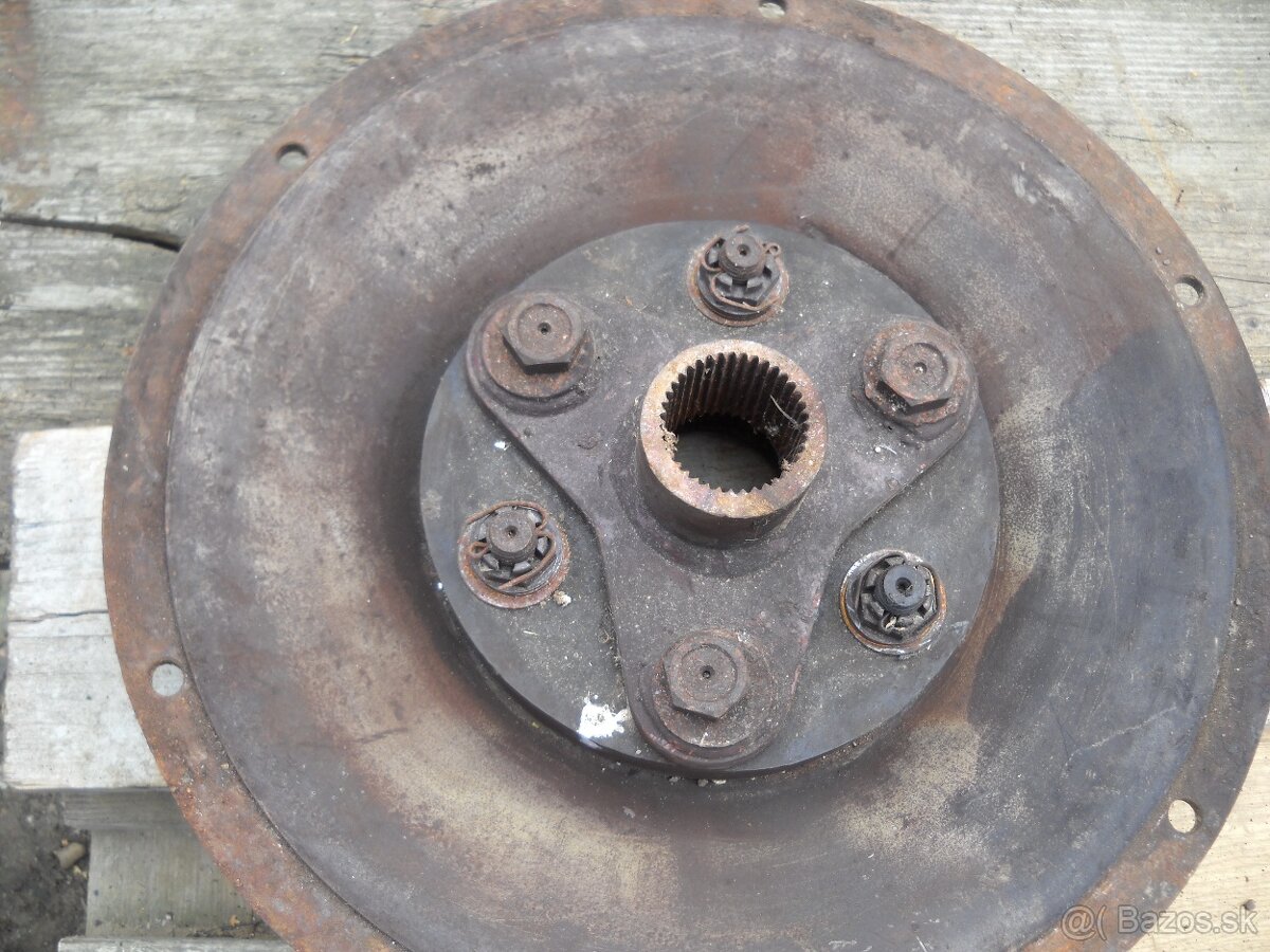 Kombajn E 512-514 díly - 16