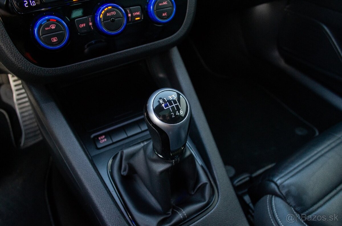 Volkswagen Scirocco R 2.0 TSI - 16