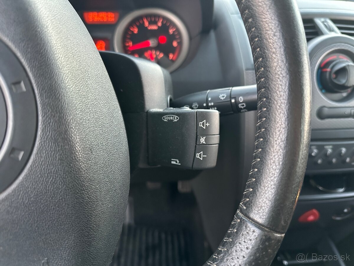 RENAULT MEGANE GRANTOUR 1.6 BENZIN, NOVA STK - 16