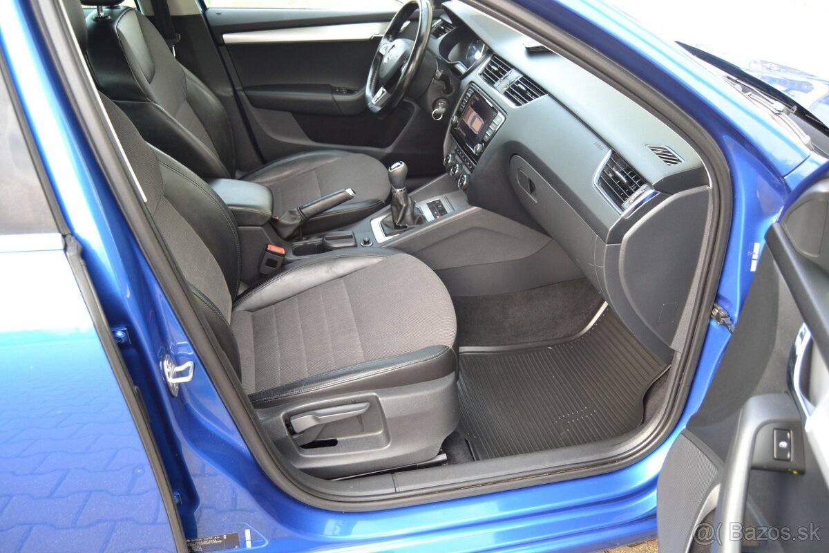 ŠKODA OCTAVIA COMBI III 2.0 TDI, 2016, NAVI, BIXENÓNY, ŤAŽNÉ - 16