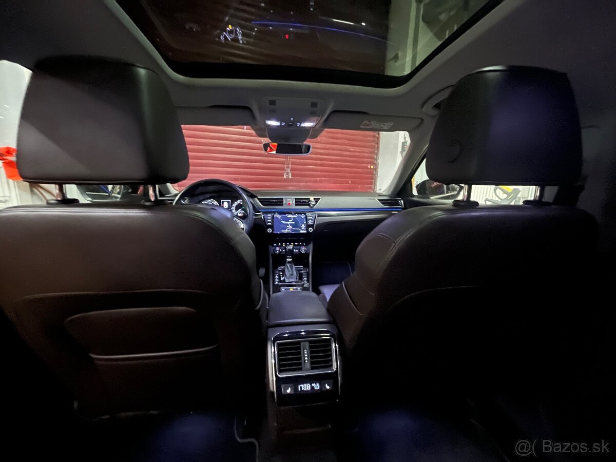 Skoda superb III. L&K 2.0 TDi 140kw 2016 panorama - 16