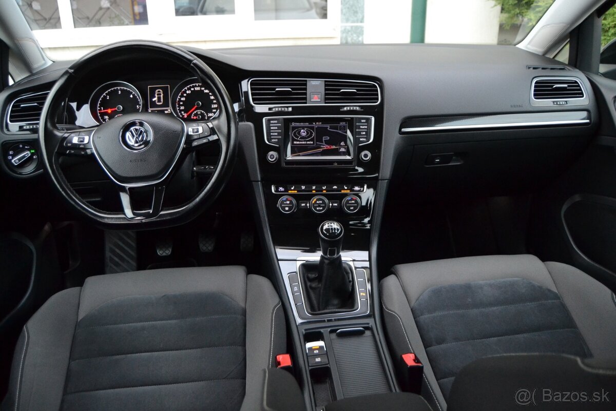 VW GOLF VII 2.0 TDI HIGHLINE, TEMPOMAT,NAVI, ALU R18,BIXENÓN - 16