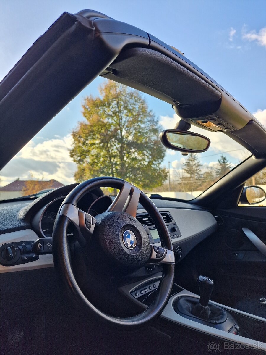 BMW Z4 2.2 - 16