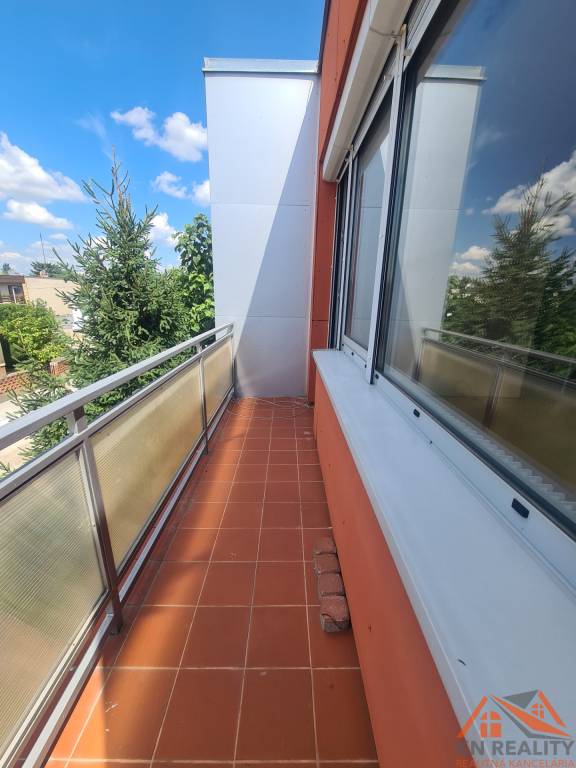 Na predaj dvojgeneračný rodinný dom Nové Zámky - 16